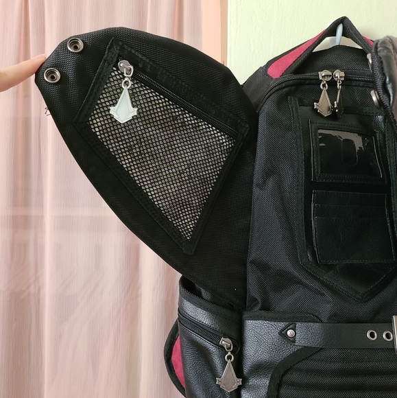 Assassin's Creed Backpack - Picture 6 of 9